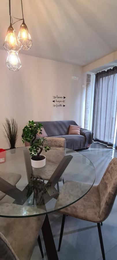 קטאניה Etna Suite Design Apartments מראה חיצוני תמונה