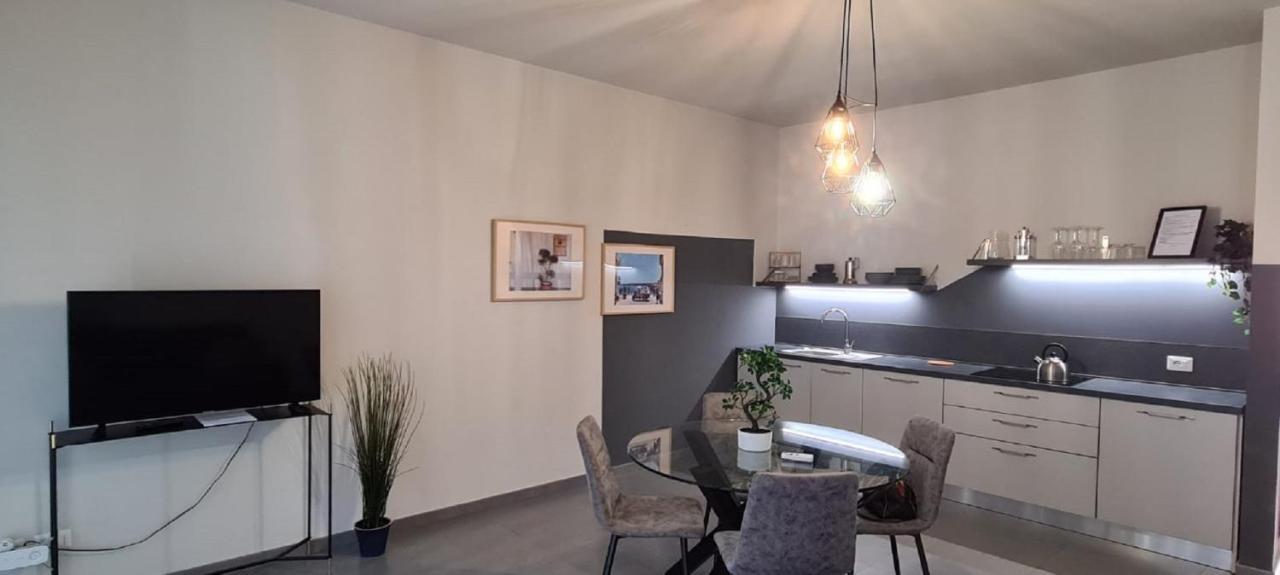 קטאניה Etna Suite Design Apartments מראה חיצוני תמונה